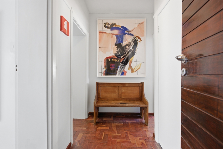 2 Bedroom Property for Sale in Sea Point Western Cape